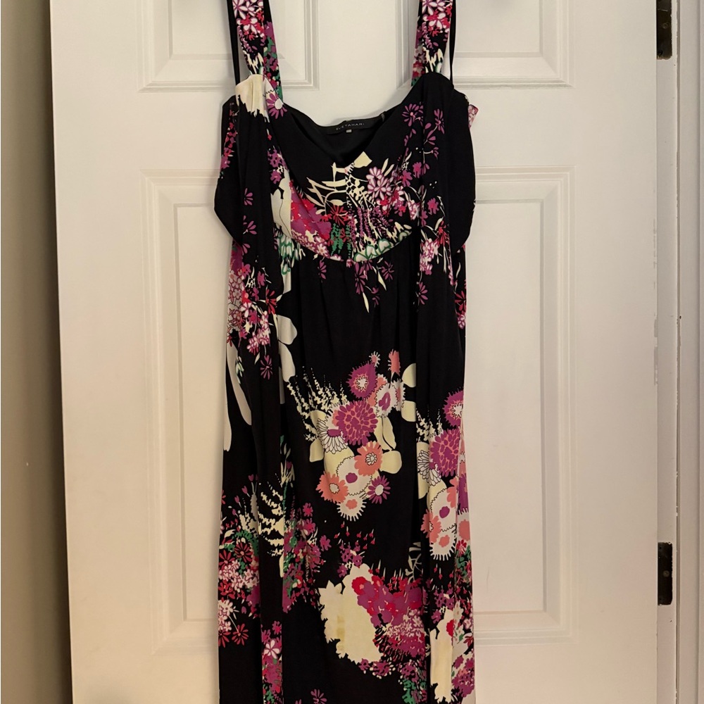 Elie Tahari Elegant Black Dress